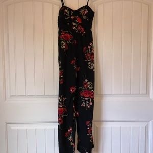 🌺 Floral Print Jumpsuit